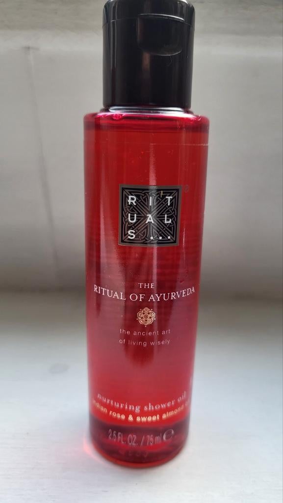 Rituals shower oil, Handtassen en Accessoires, Ophalen