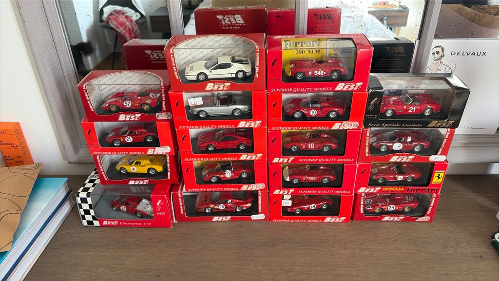 Best models ferrari 1/43 18 stuks afzonderlijk te koop ook, Enlèvement, Comme neuf