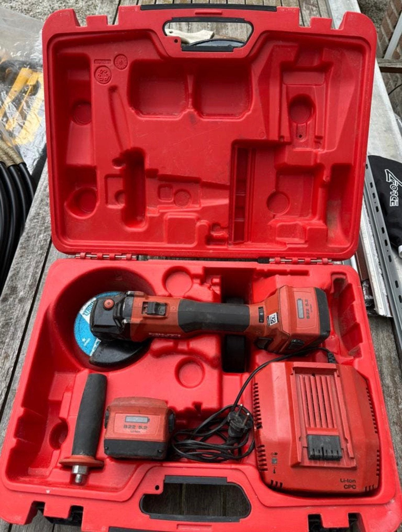 Hilti AG 4S-22 snoerloze haakse  slijper 125mm, Doe-het-zelf en Bouw, Ophalen of Verzenden, Zo goed als nieuw