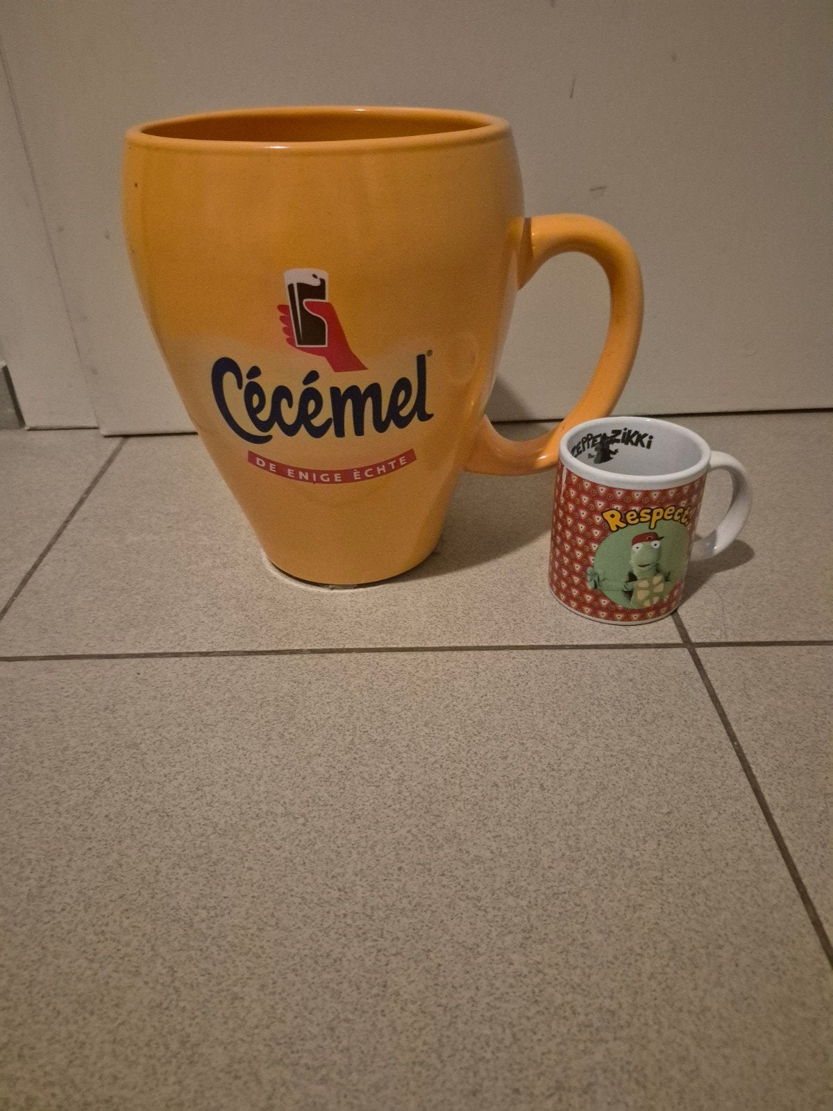 x large cecemel cup, Verzamelen, Merken en Reclamevoorwerpen, Ophalen