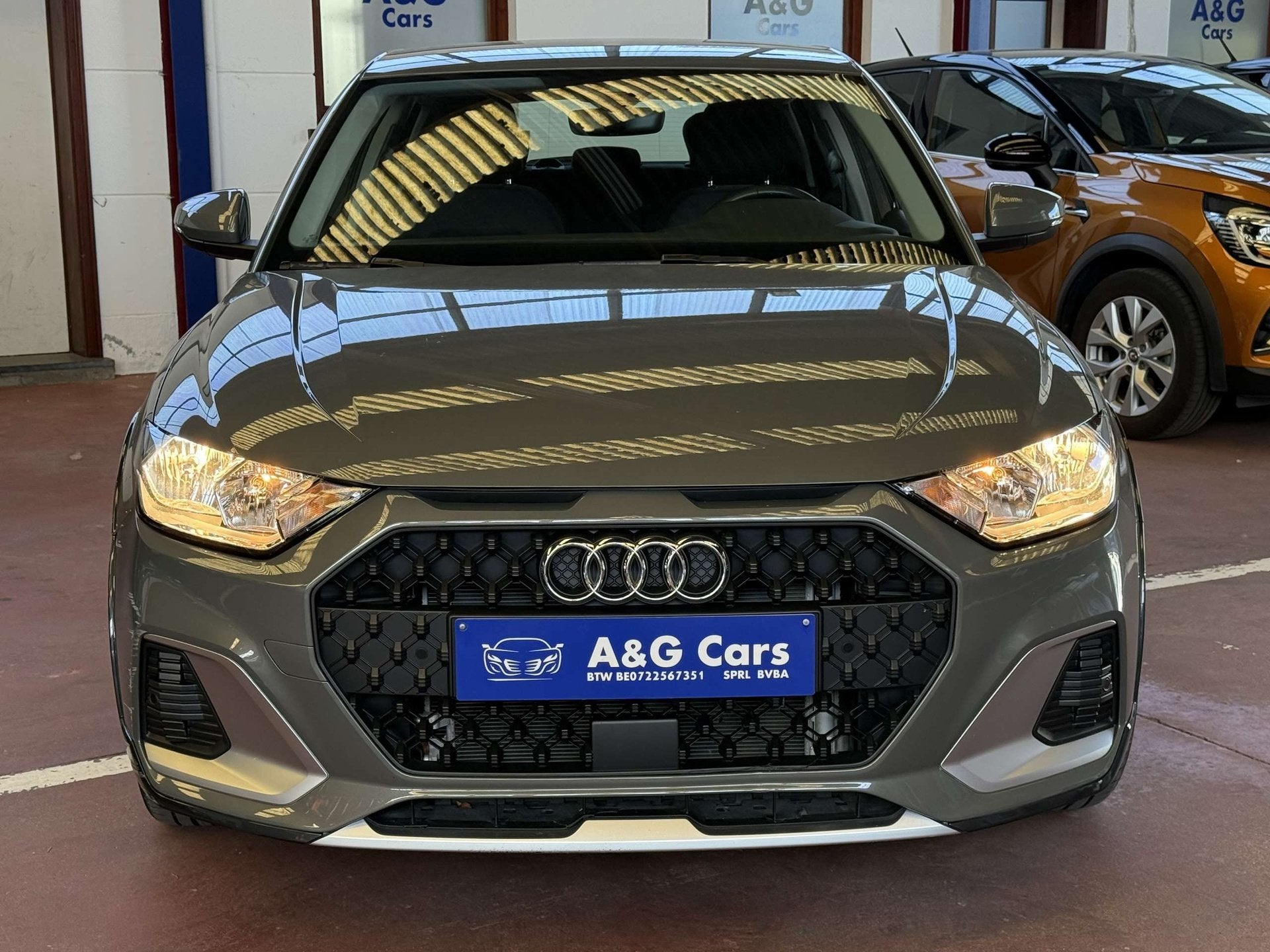 Audi A1 A1 Sportback A1 allstreet S tronic 1 Jaar Garantie, Autos, Argent ou Gris, Achat, A1, Euro 6