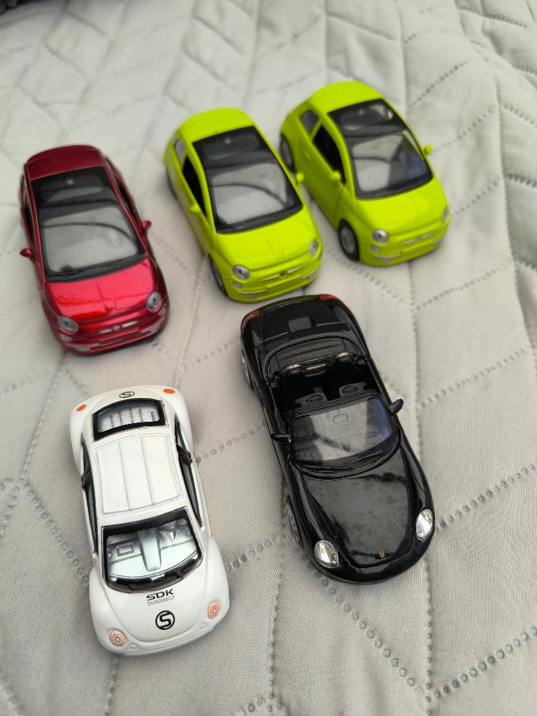 Auto's 1/43, Ophalen of Verzenden, Zo goed als nieuw, Auto
