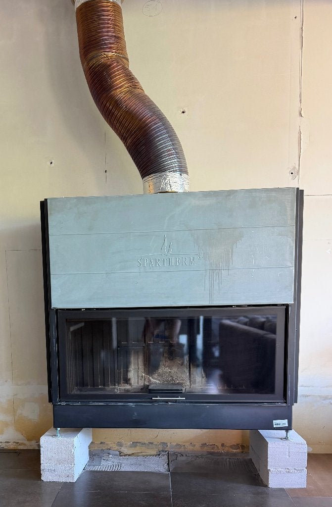 Houthaard Spartherm lineair front met liftdeur, Ophalen, Gebruikt, Inbouwhaard, Houthaard