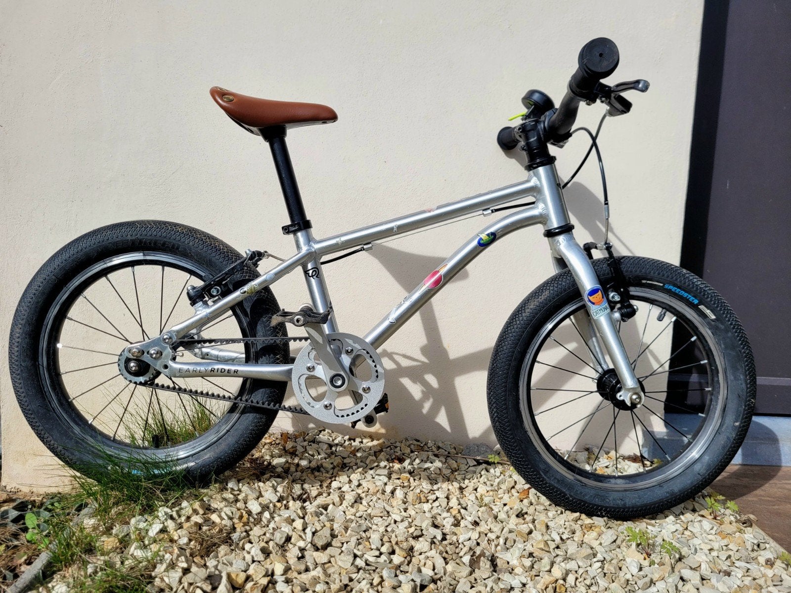 Early Rider Belter 16", Ophalen, Velgrem, V-brakes, Aluminium