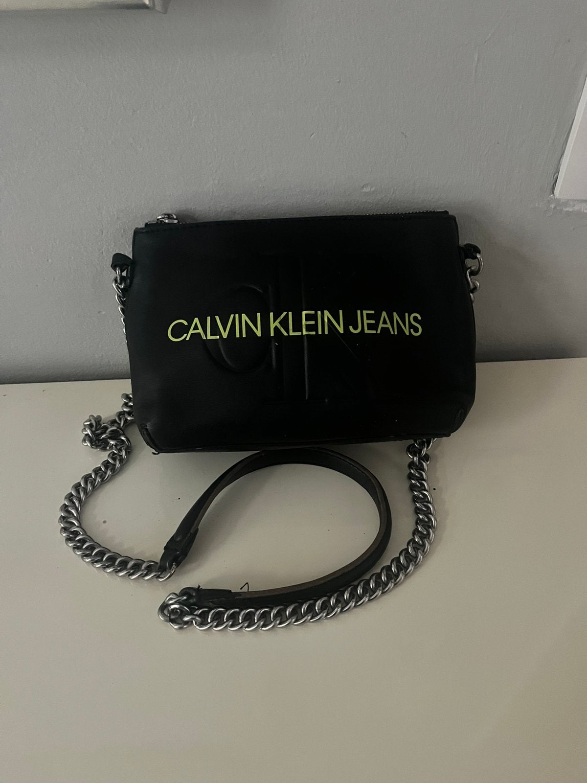 Jeans Calvin Klein  Sac bandoulière - noir, Enlèvement ou Envoi, Comme neuf, Noir