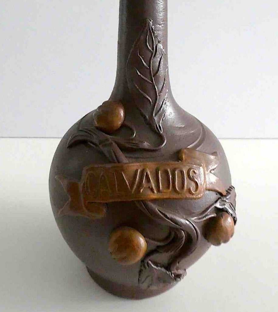 Calvados stenen kruik, Ophalen