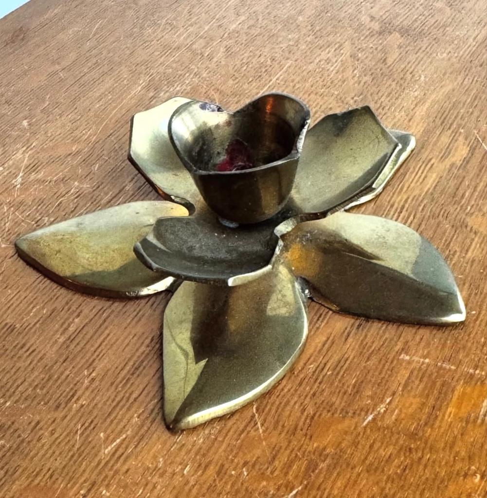 Bougeoir en laiton en forme de fleur, Antiquités & Art, Enlèvement