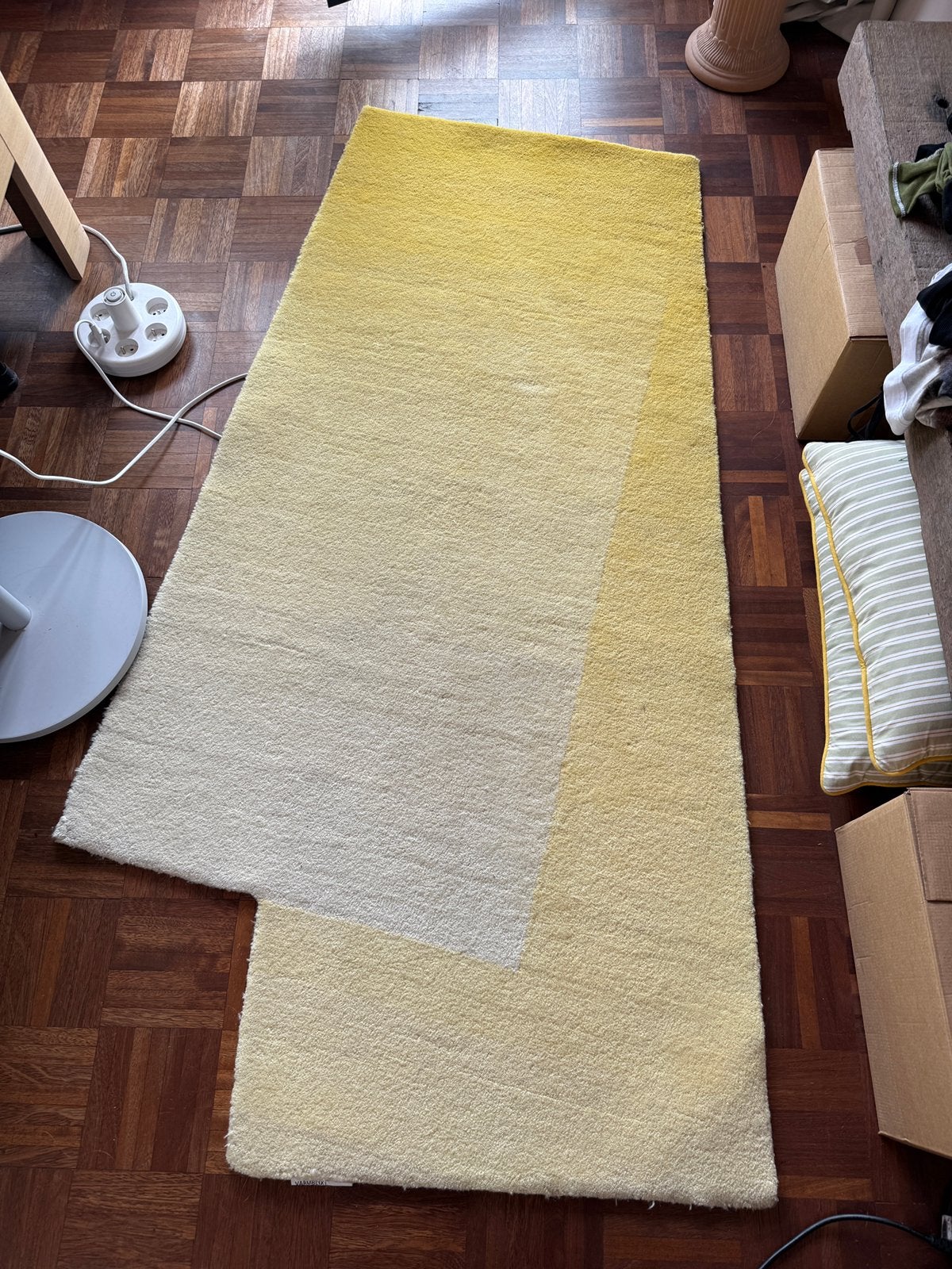 Varmblixt tapijt Sabine Marcelis, Ophalen, Geel, 50 tot 100 cm, Zo goed als nieuw