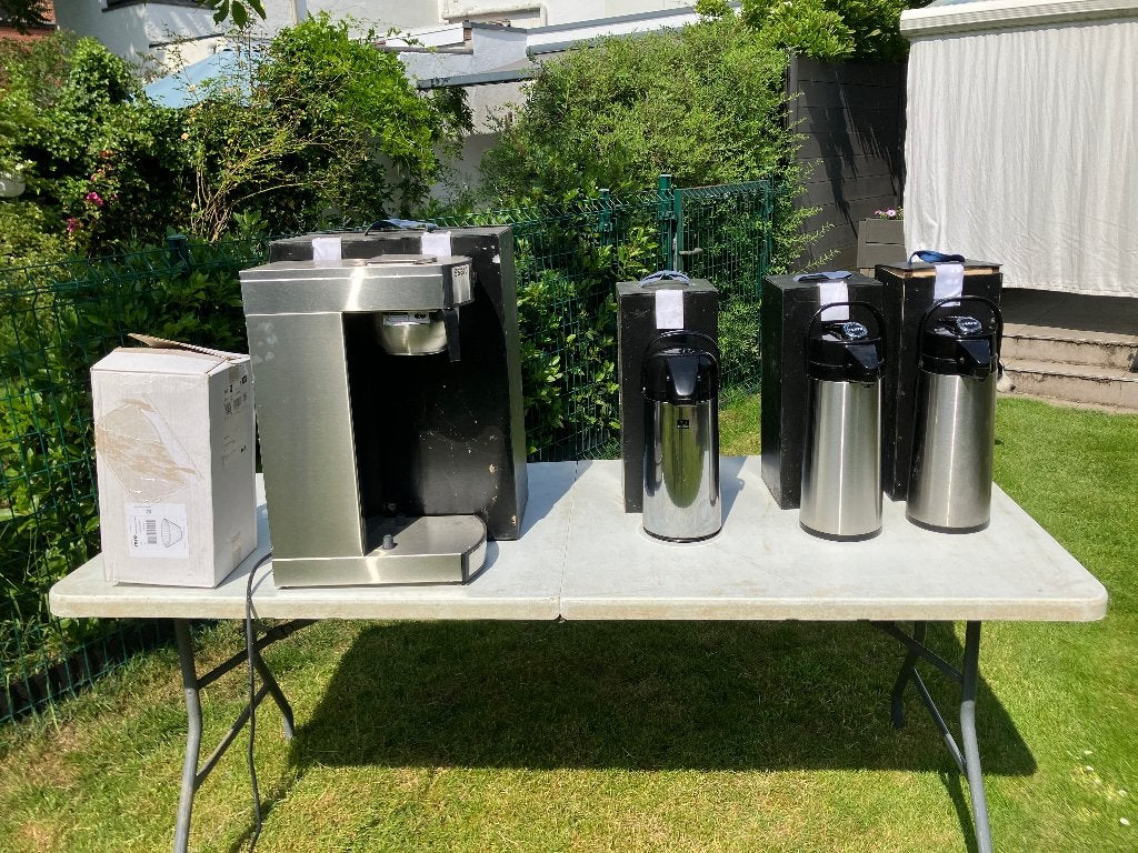 Koffiezetapparaat, 10 tasses ou plus, Enlèvement, Utilisé, Café moulu