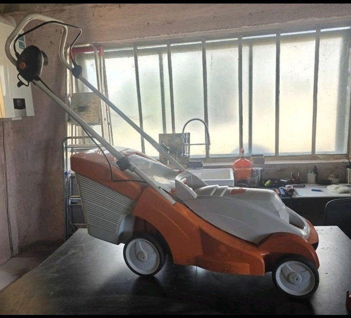 Tondeuse Électrique STIHL RME 339 + Bac [État Nickel], Enlèvement, Bac de ramassage