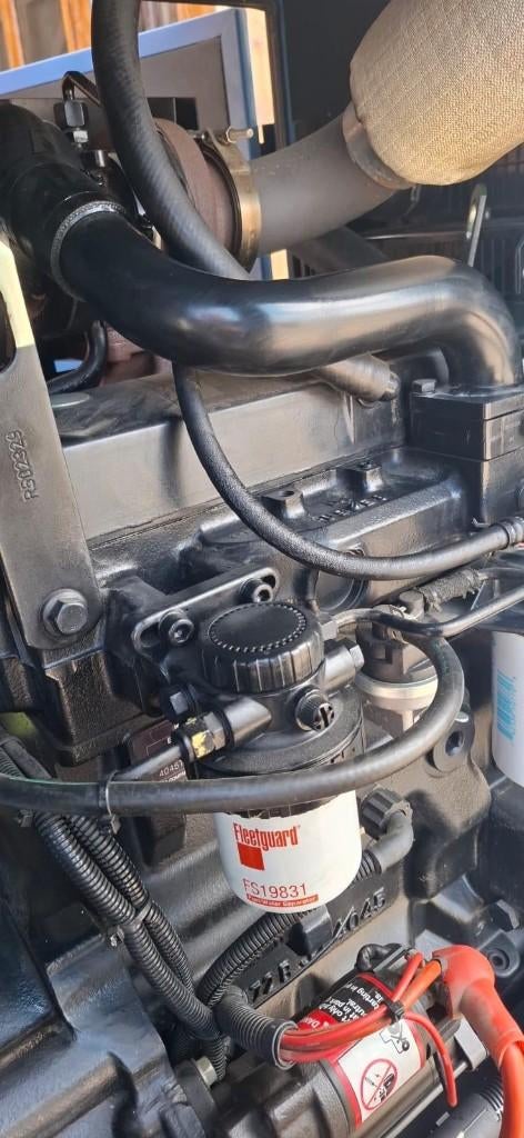 SDMO 66KVA, Bricolage & Construction, Générateurs, Démarrage électrique, Comme neuf, Enlèvement, Huile diesel