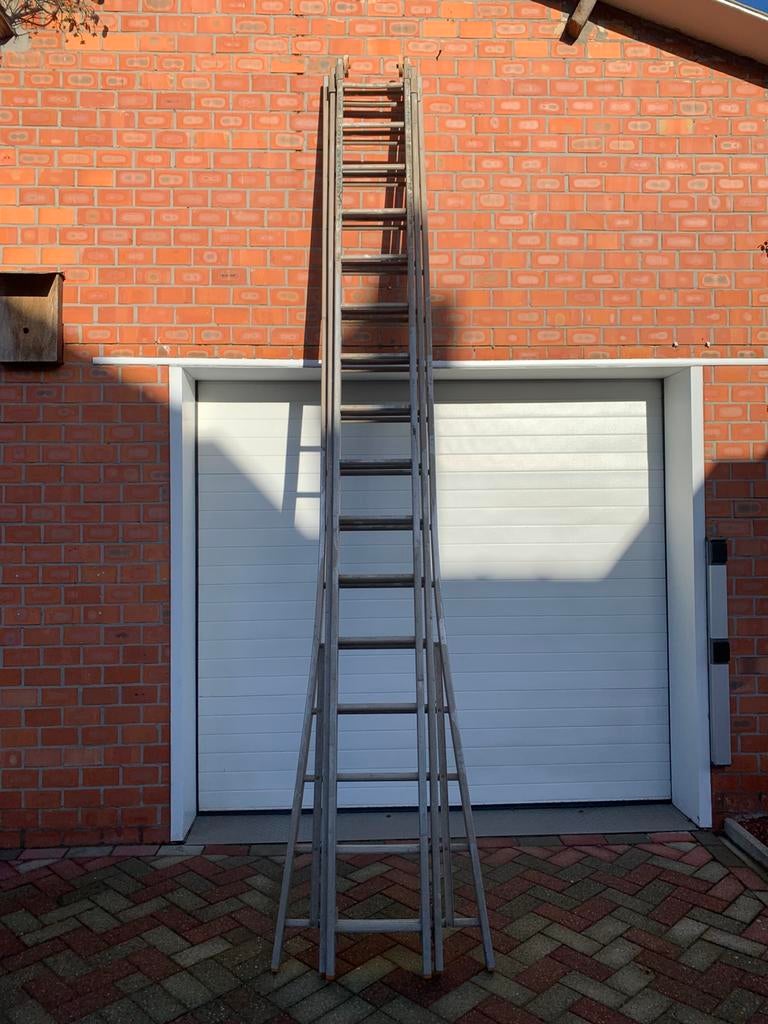 3-delige ladder 3x4 M Aluminium Petry ladders heel degelijk, Enlèvement ou Envoi, Comme neuf, Échelle