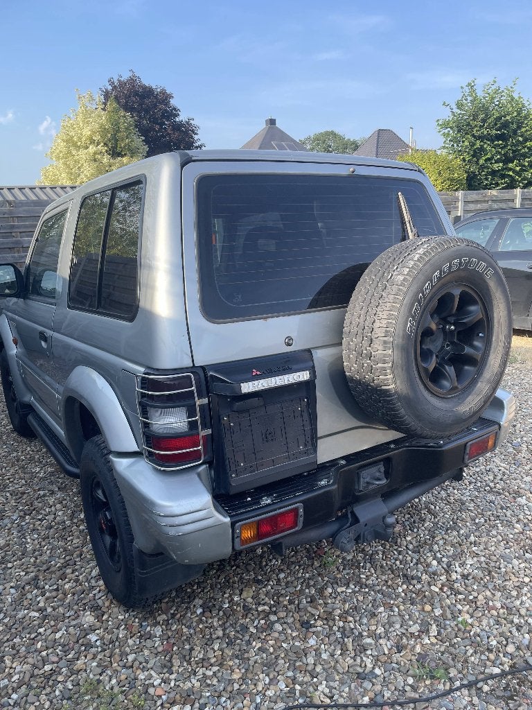 TE KOOP Mitsubishi pajero 2 oldtimer, foto 3