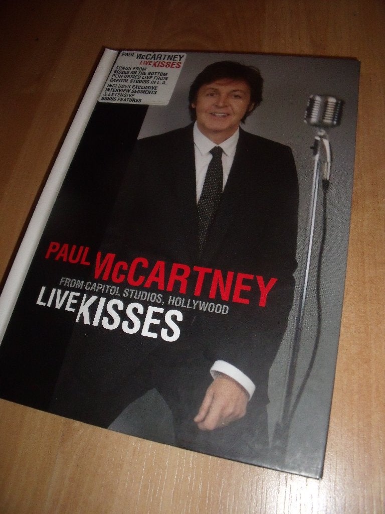 Paul Mac Cartney "Live kisses", Engels, Engels, Ophalen of Verzenden, Zo goed als nieuw