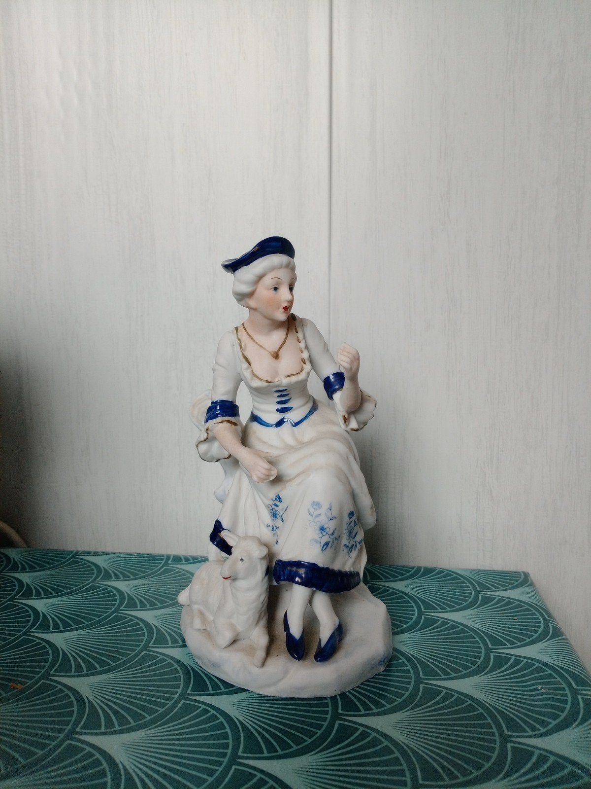 Des postures en biscuit, Ophalen of Verzenden