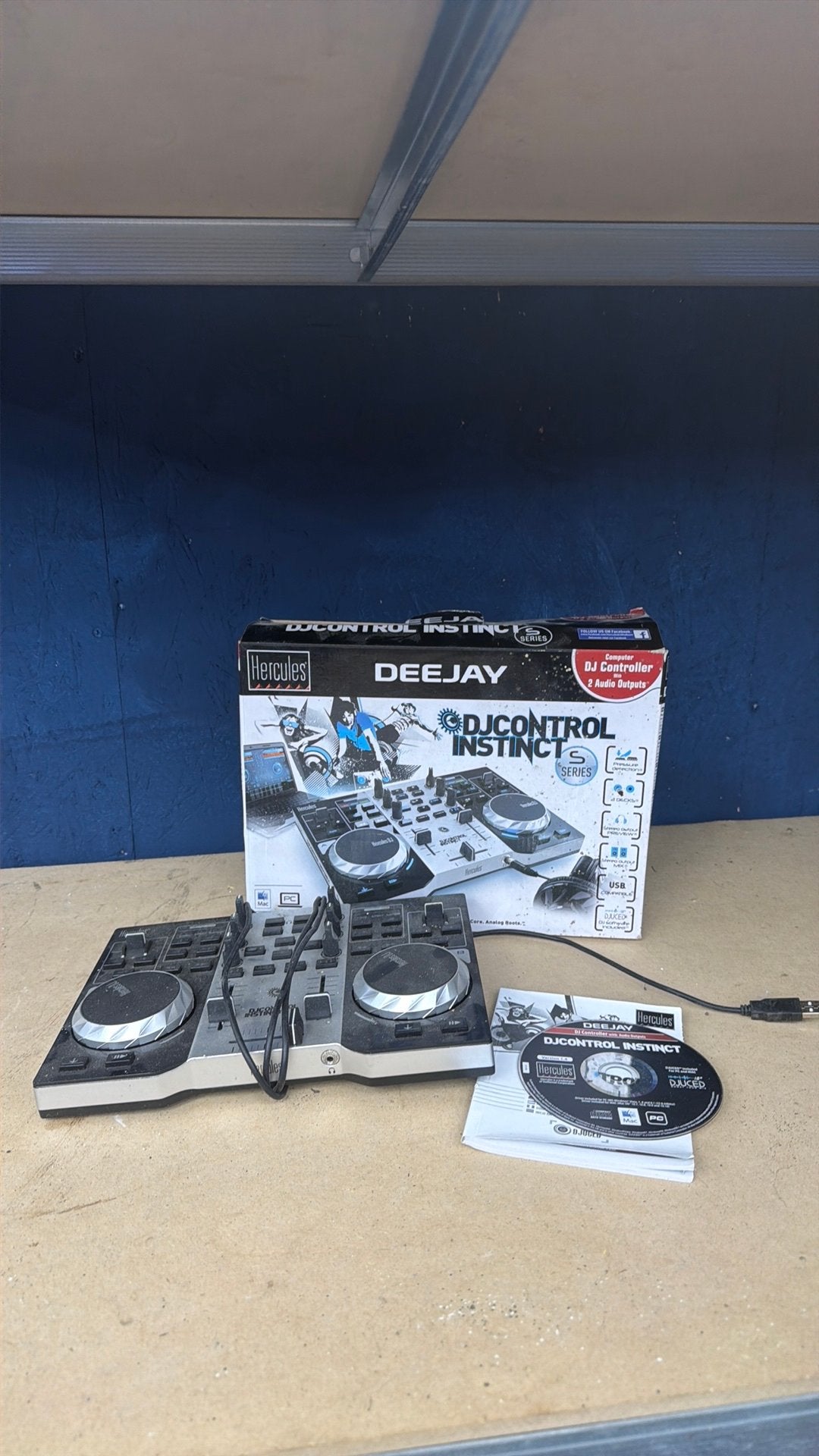 Hercules Deejay mengpaneel, Ophalen, Gebruikt, Minder dan 5 kanalen, Microfooningang