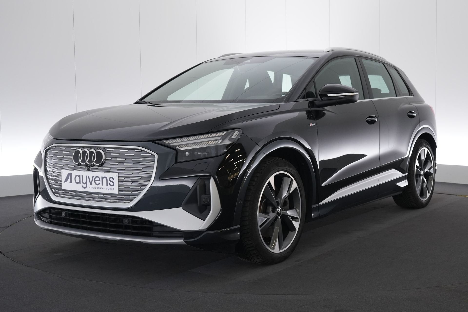 (2EGB283) AUDI Q4 E-TRON, Gebruikt, Overige modellen, Zwart, 5 zetels