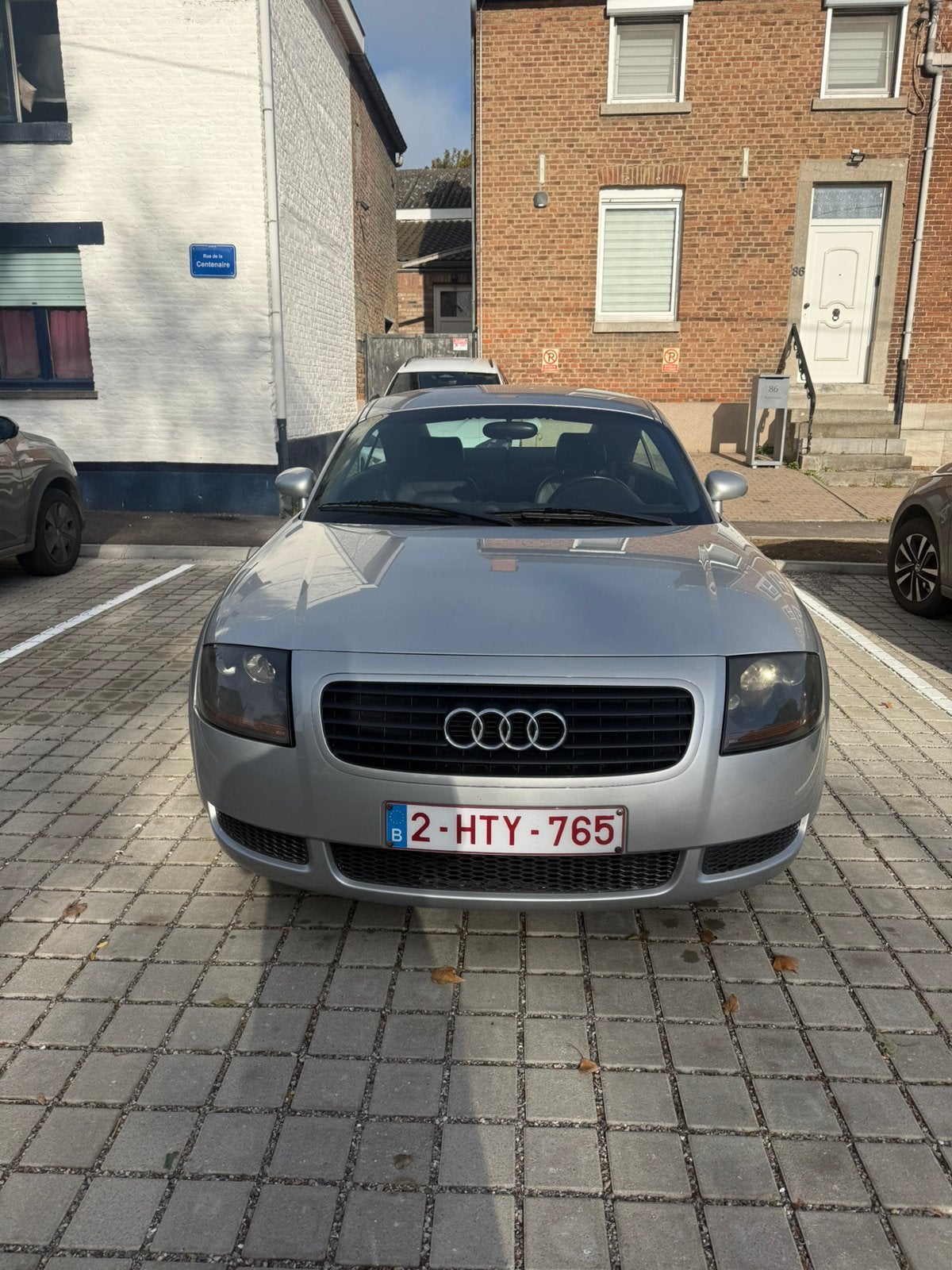 Audi TT année 2002, Autos, Cuir, Argent ou Gris, Boîte manuelle, Noir