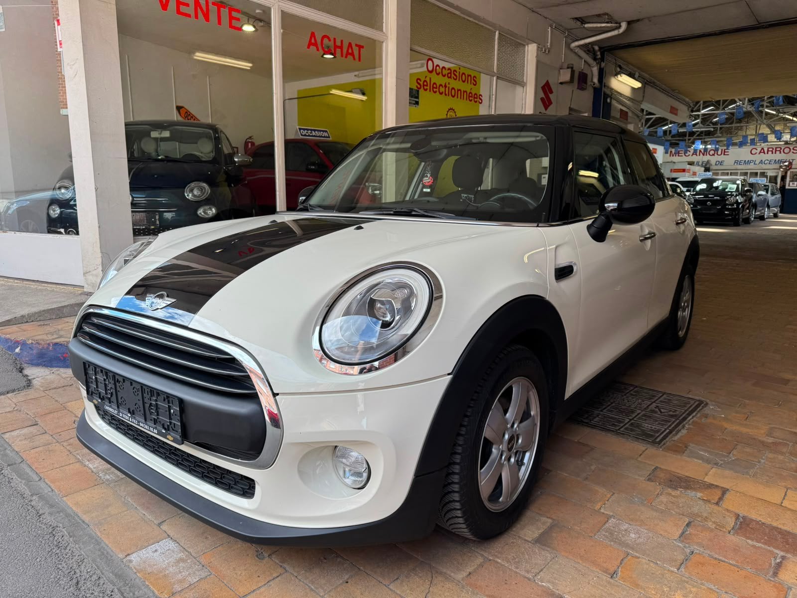 Mini one 1.4i 75 kw 102 pk 2016 106.000 km dubbele ton, Auto's, Mini, Voorwielaandrijving, Stof, Zwart, 4 cilinders