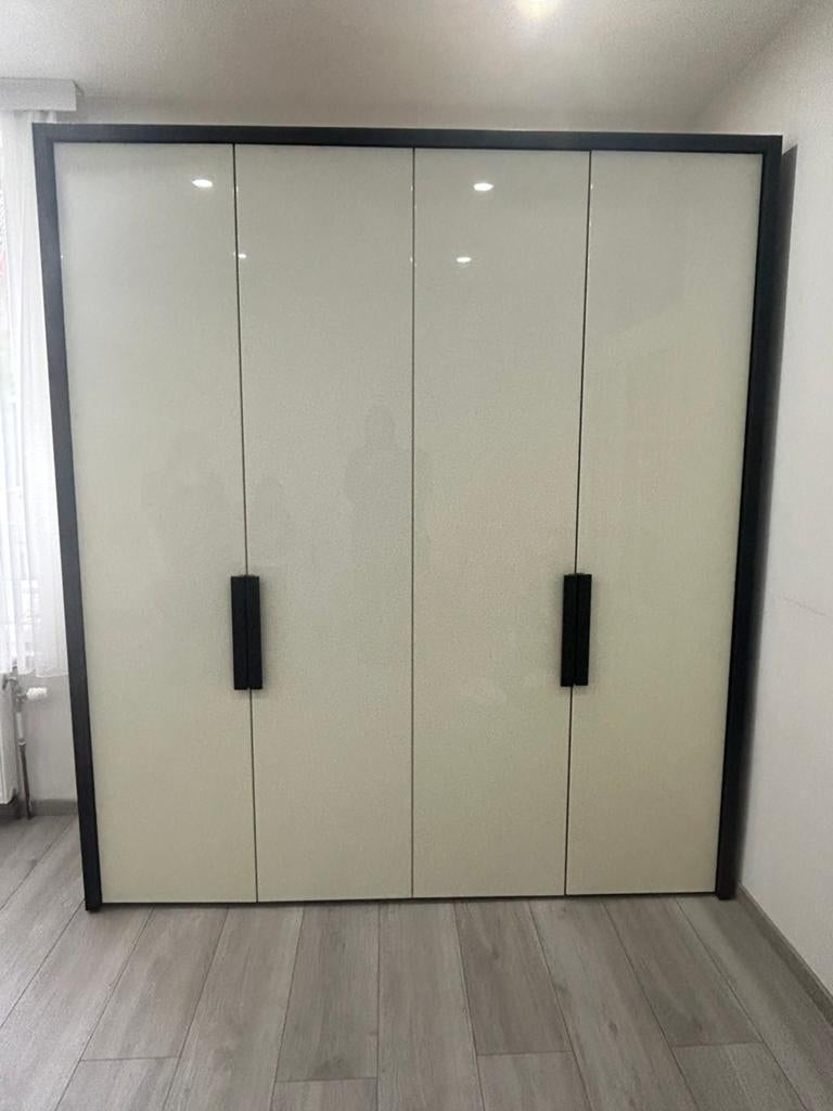 Urgent garde robe Hulsta hauteur 2m40/2m 400€, Enlèvement, Comme neuf