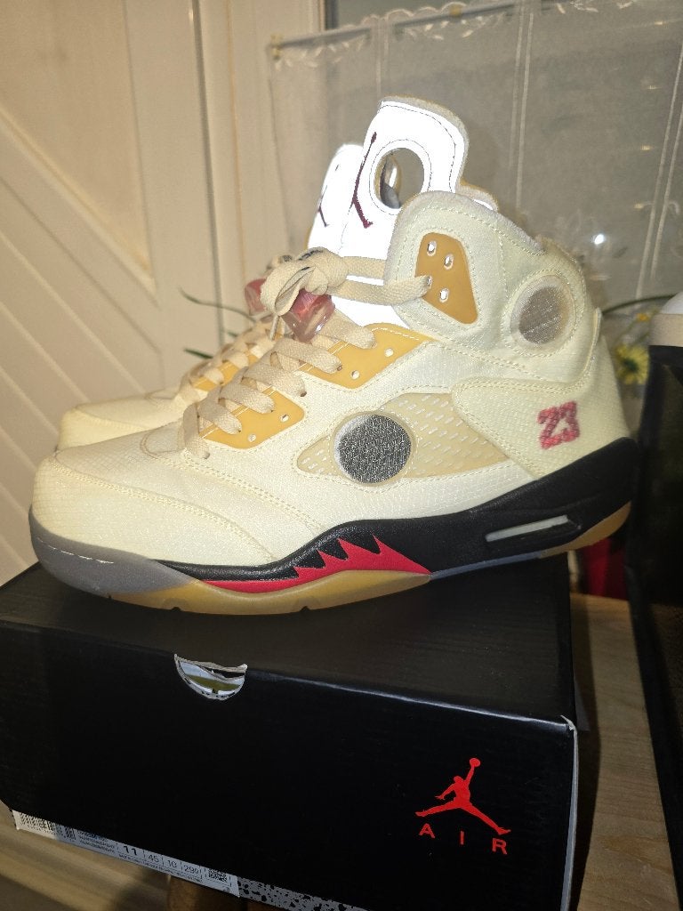 Jordan 5 off white taille 45, Envoi, Comme neuf, Chaussures