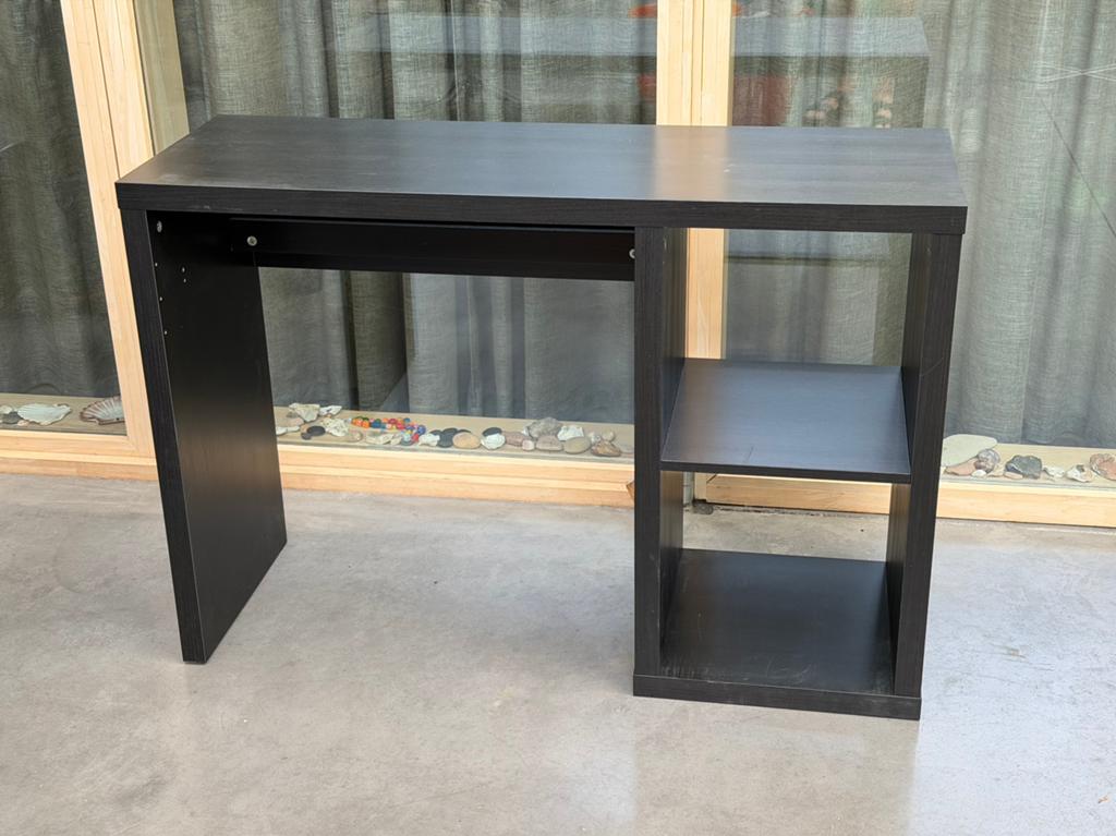 KALLAX bureau Ikea, Huis en Inrichting, Bureaus, Ophalen, Zo goed als nieuw, IKEA, Zwart