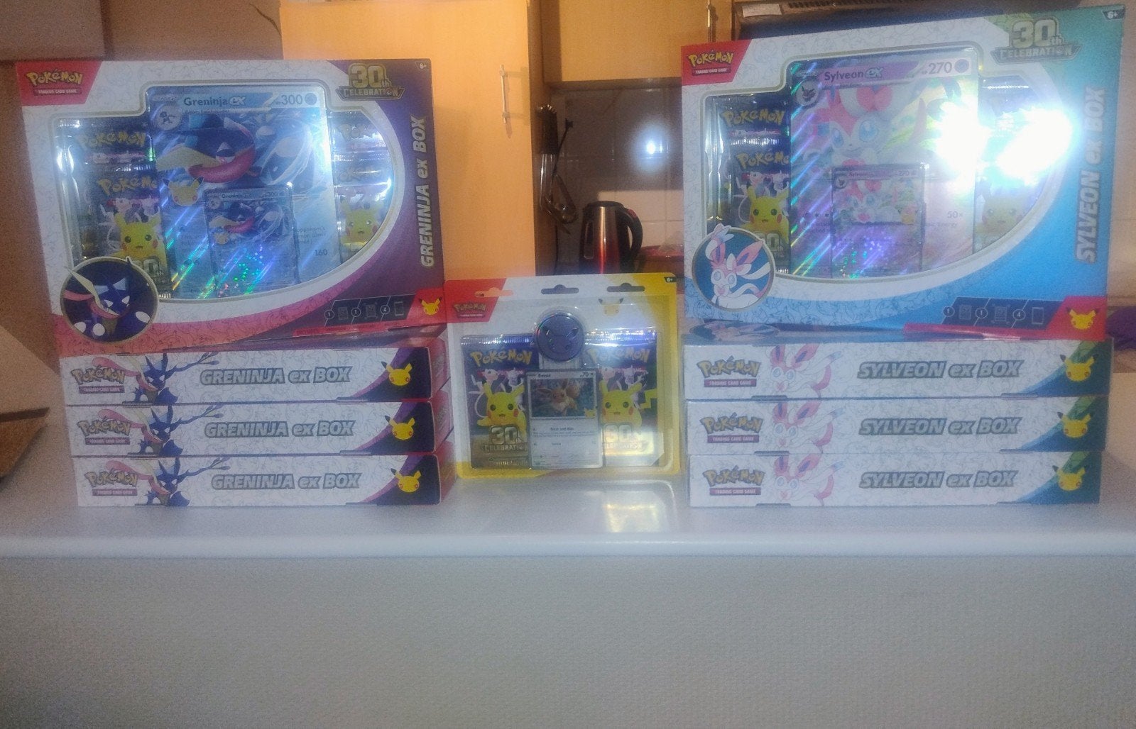 Pokémon 30th anniversery ex boxes 8x Eevee 2 pack blist 1x, Ophalen, Nieuw