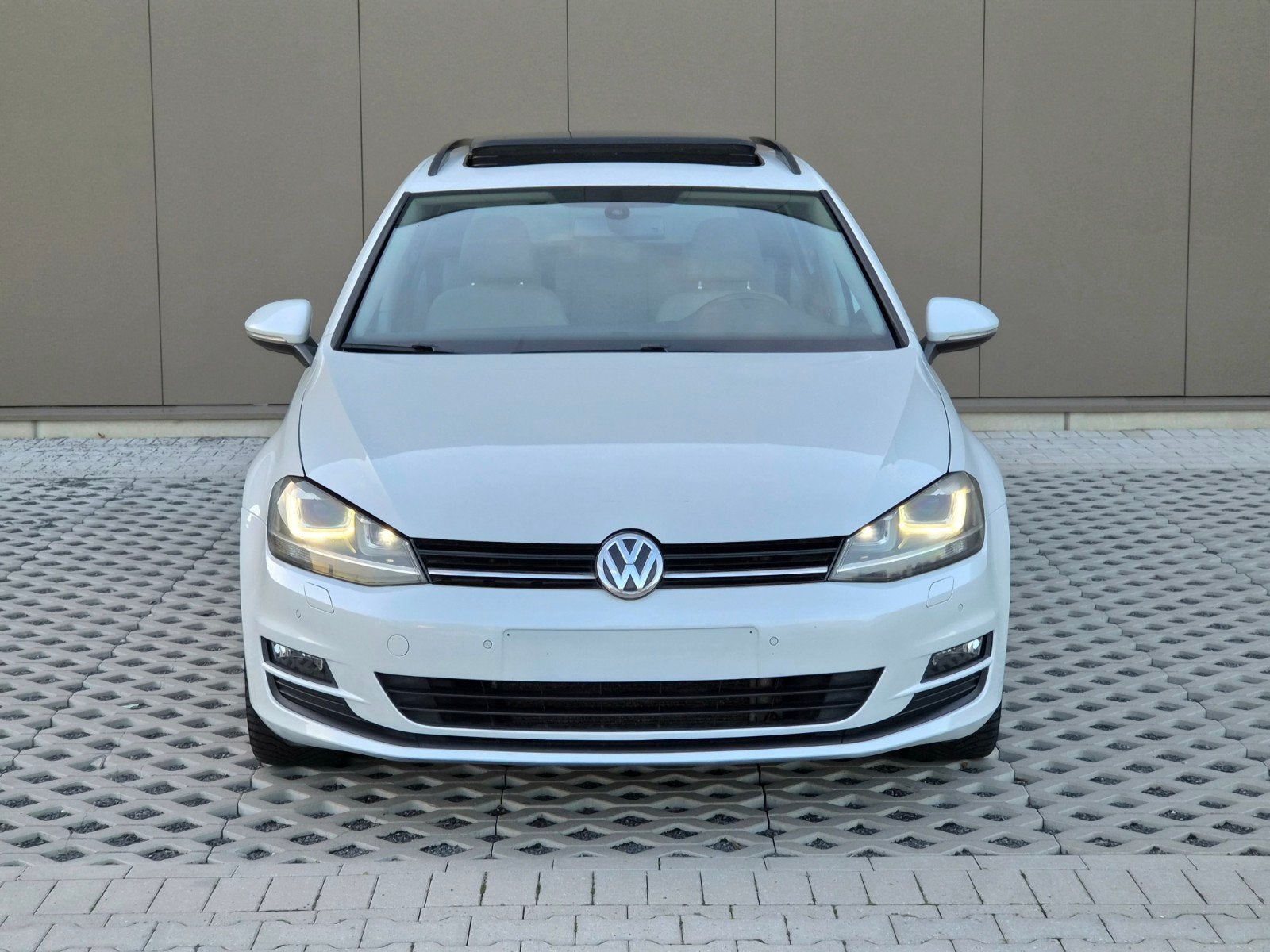 Vw Golf 7 2014 1.2 Benzine/Panoramadak/Xenon/1jaar Garantie, https://public.car-pass.be/vhr/09c3bb56-35a0-4553-bd86-e94087190d4d
