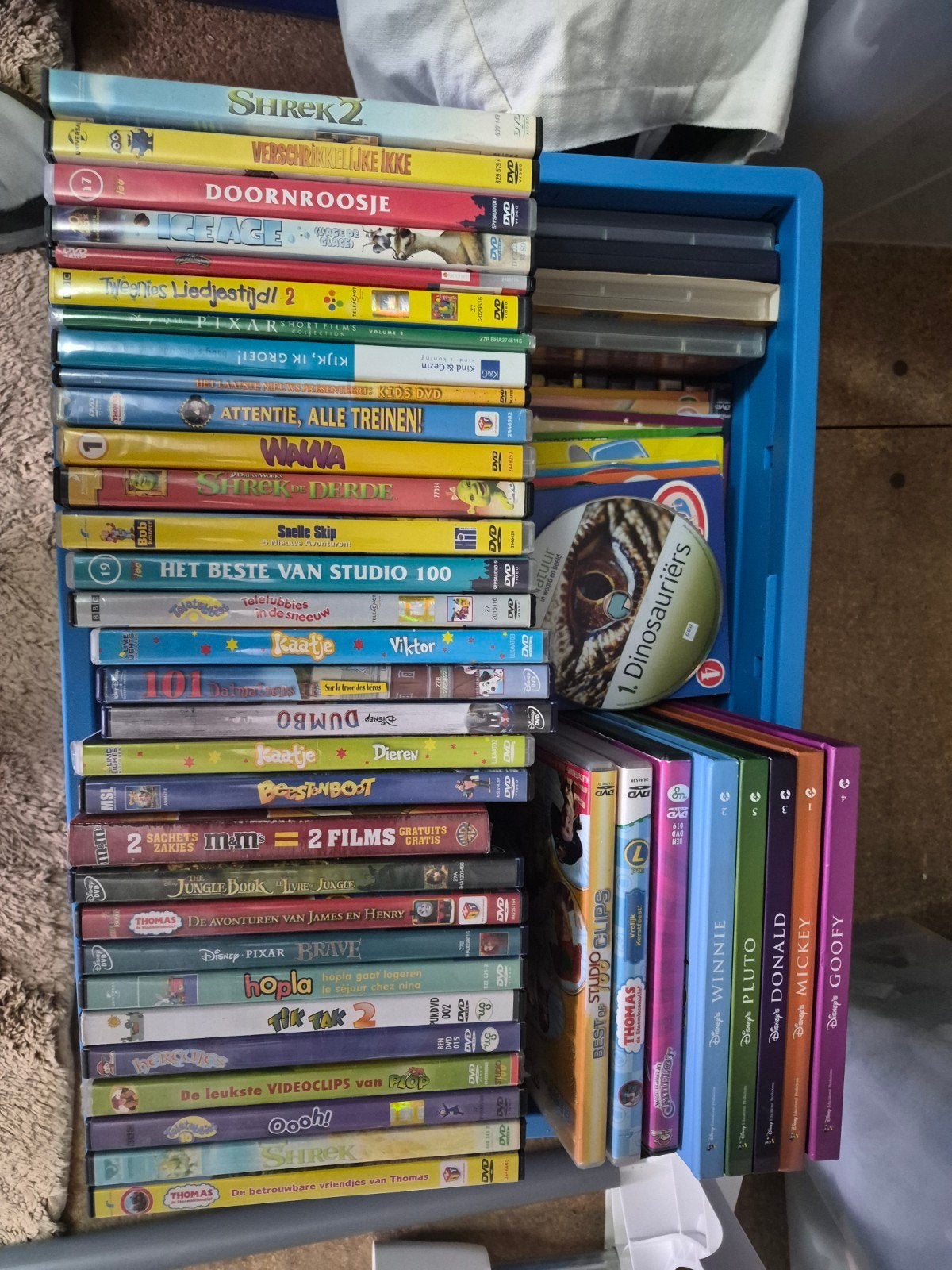 ongeveer 100 kinder dvd's, Livres, Cinéma, Tv & Médias, Enlèvement