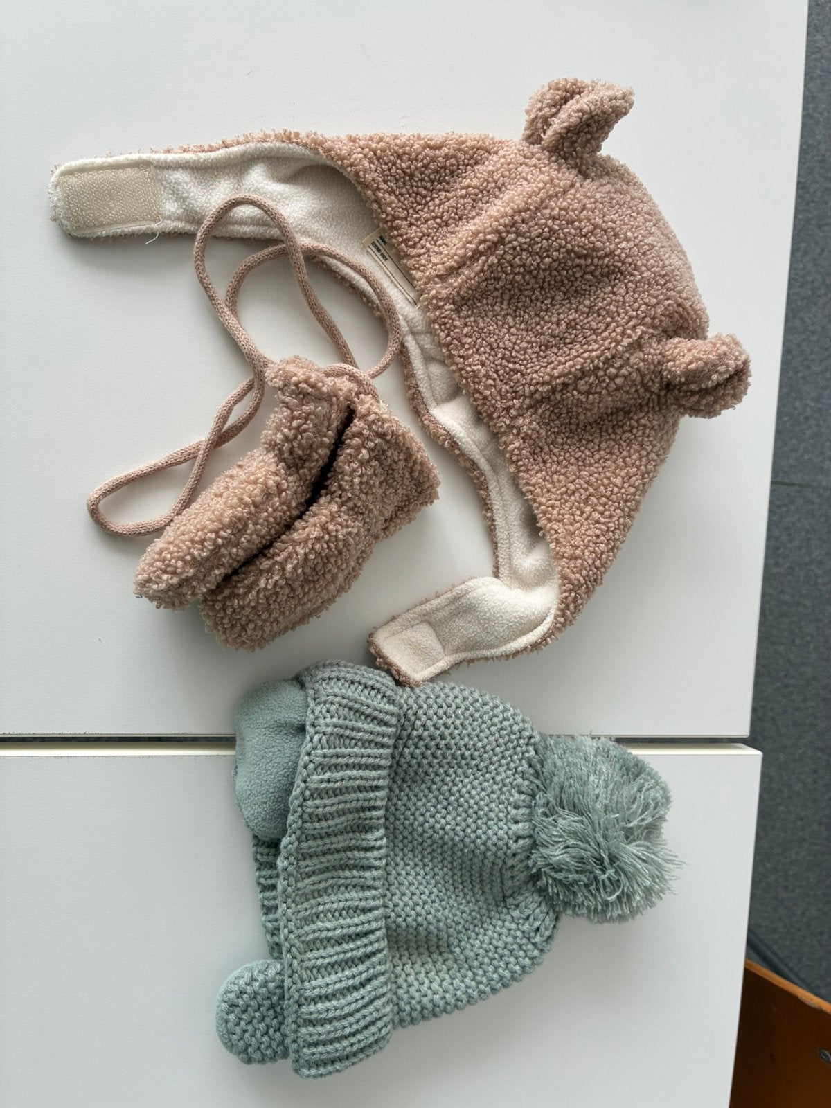 Mutsen en handschoenen, Kinderen en Baby's, Babykleding | Mutsen, Sjaals en Wanten, Ophalen, Zo goed als nieuw, Maat 56
