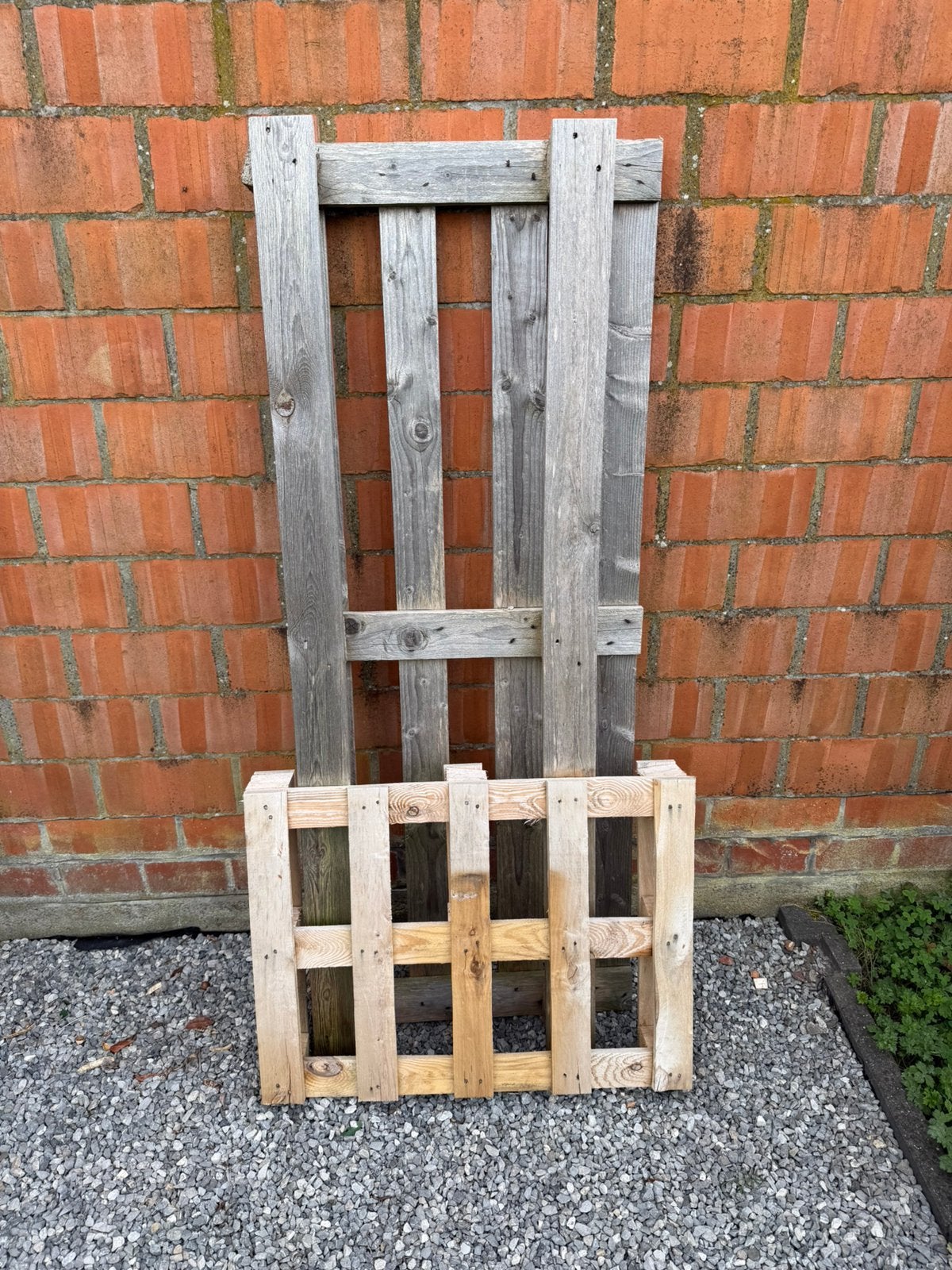 Gratis 2 paletten, Doe-het-zelf en Bouw, Hout en Planken, Ophalen, Zo goed als nieuw