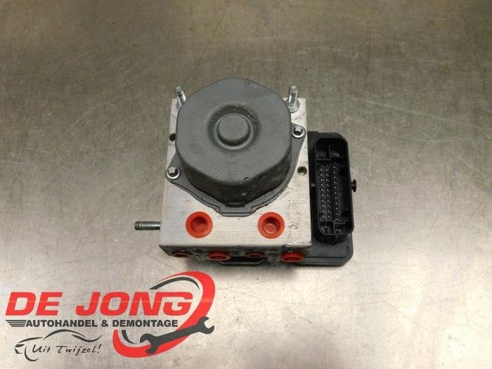 ABS Pomp van een Renault Clio, Gebruikt, -, Renault, -