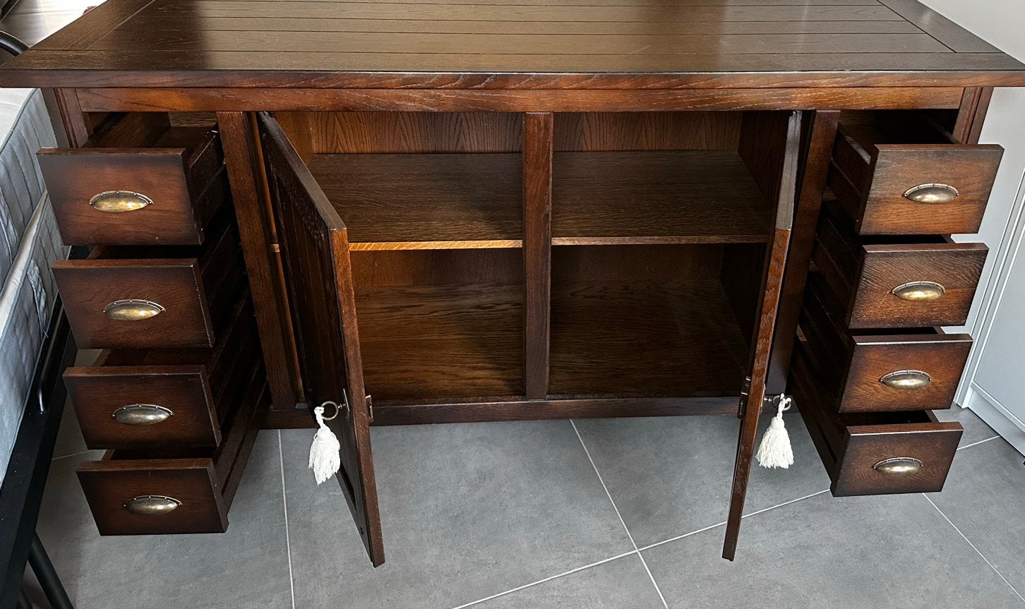 Massief eiken dressoir Mintjens Westmalle- Verhuissale!, Huis en Inrichting, Ophalen, 100 tot 150 cm, Eikenhout, Met lade(s)