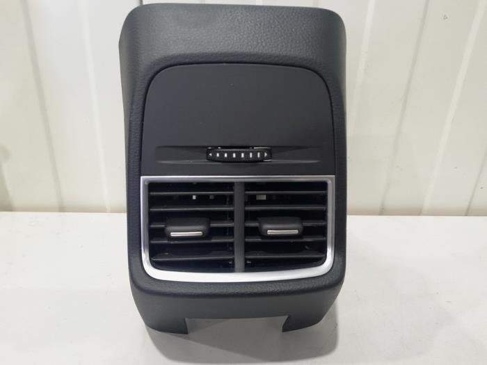 Grille d'aération arrière d'un Audi A3, -, 3 mois de garantie, Audi, Utilisé
