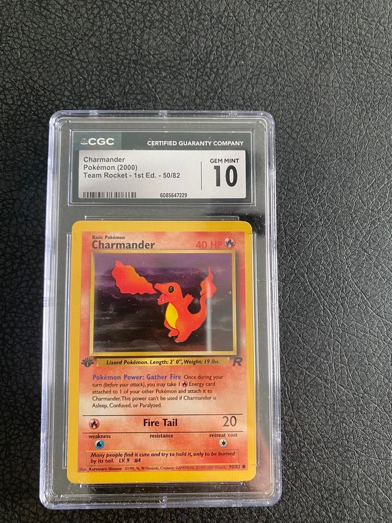 Pokémon graded card, charmander first edition , cgc 10, Ophalen, Zo goed als nieuw
