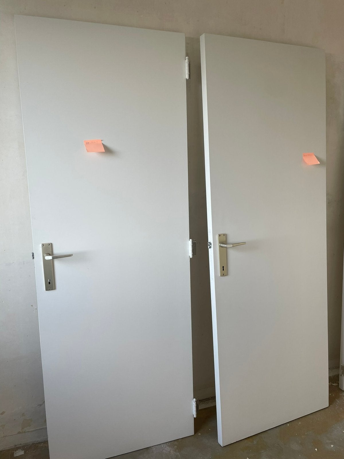 Portes blanches (5) avec poignées 201,5x83(1) et 201,5x73(4), Enlèvement, Comme neuf