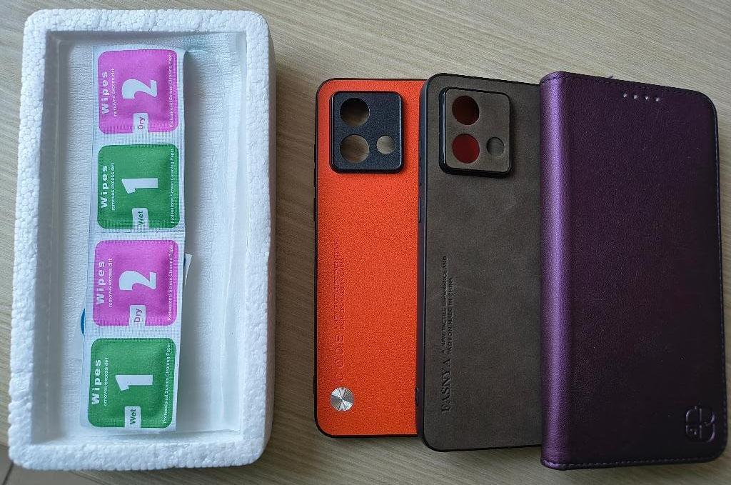 3 étuis + 2 films de protection d'écran Motorola Moto G84, Enlèvement ou Envoi, Comme neuf, Motorola