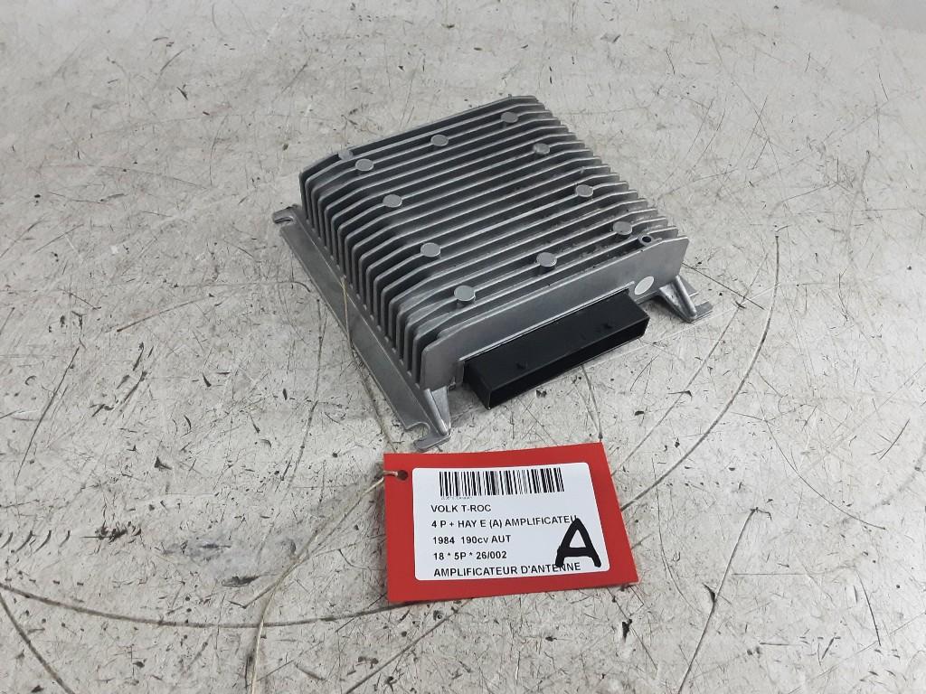 AMPLIFICATEUR D'ANTENNE Volkswagen T-Roc I (5Q6035456), Volkswagen, Mevr. I. Hauben, Utilisé, Rue de l'Espoir 34 34
4030  GRIVEGNÉE, BE