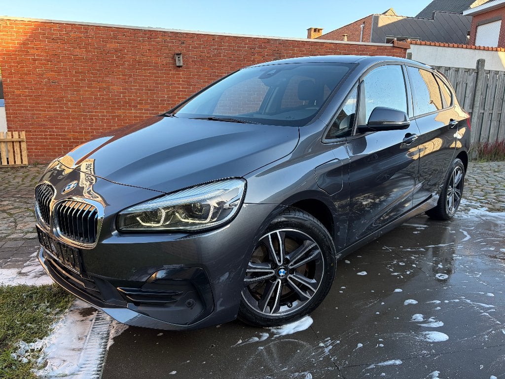 BMW 225xe hybride | Garantie | Parkeerassistent | ..., Auto's, Automaat, Dealer onderhouden, Monovolume, Euro 6