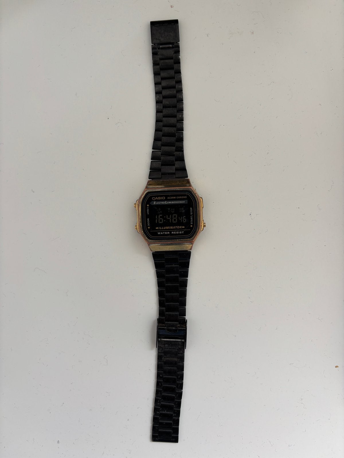 Montre casio, Enlèvement ou Envoi, Comme neuf