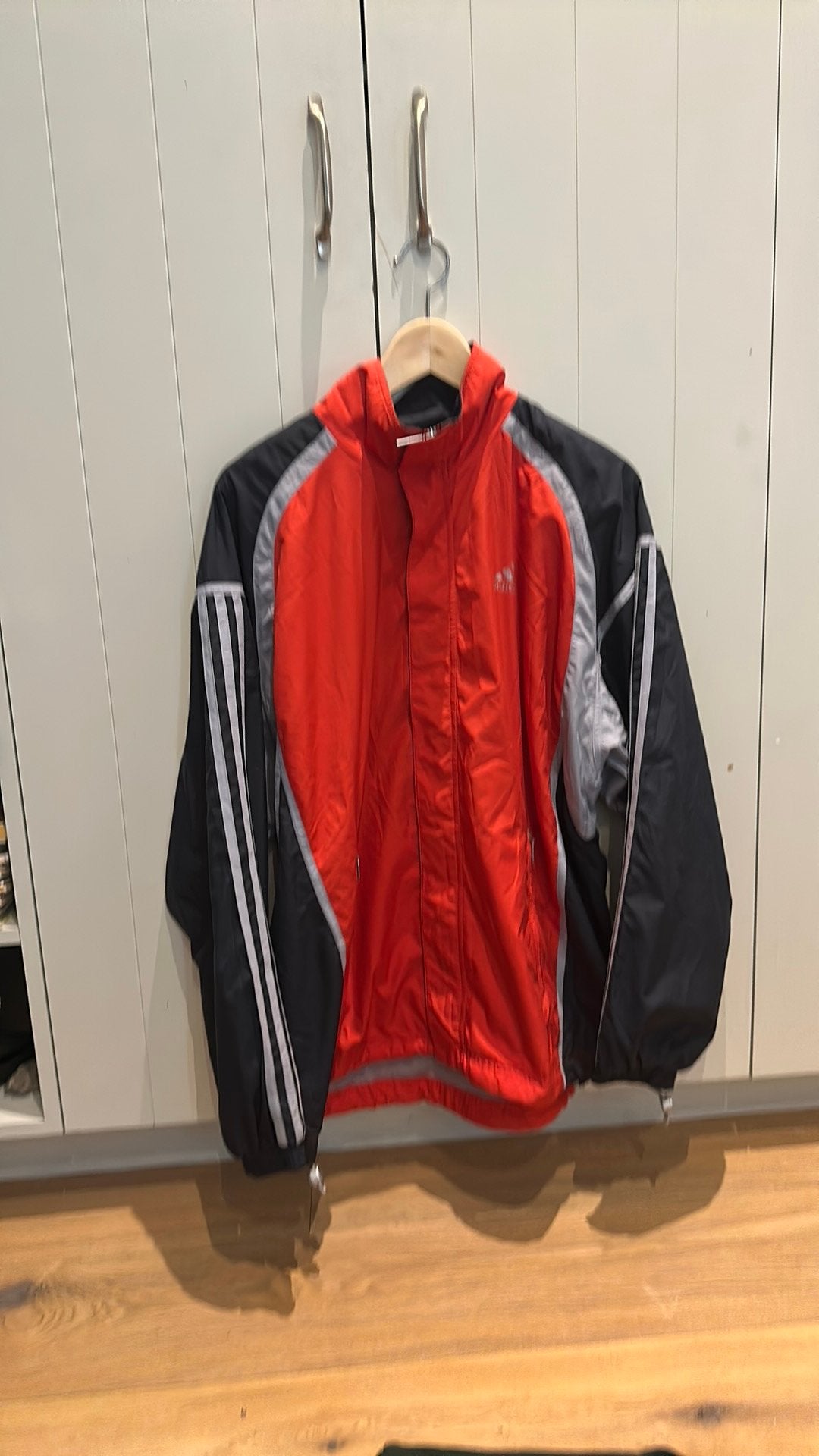Adidas sportjas, Kleding | Heren, Jassen | Zomer, Ophalen of Verzenden, Rood