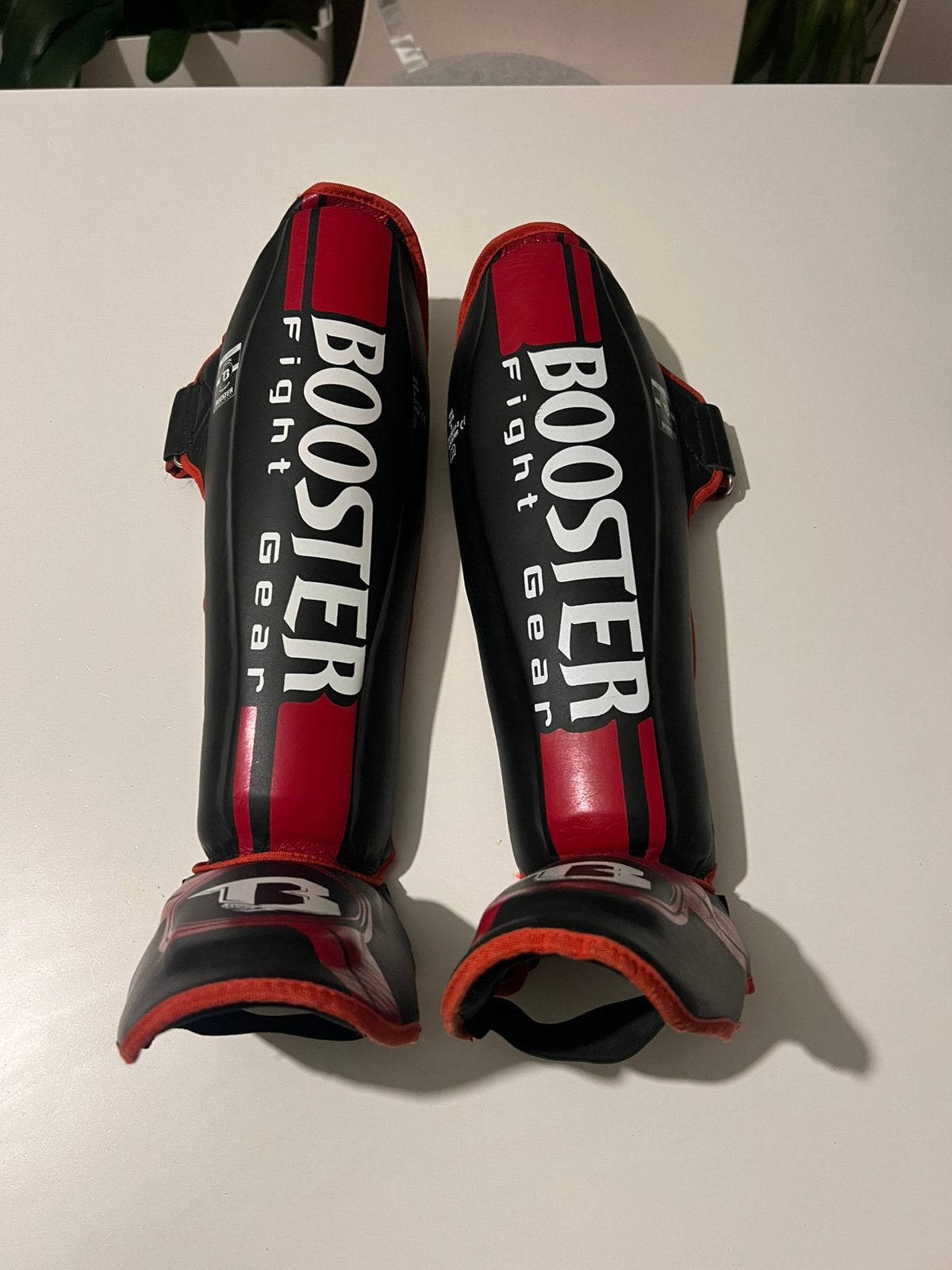Protège-tibias Booster v3 taille S, Taille S, Enlèvement ou Envoi, Comme neuf