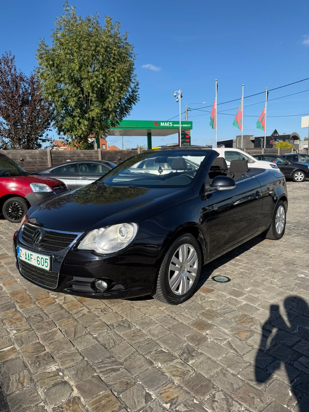 Vw eos 1.4 benzine cabrio met panodak!!, 90 kW, Cabriolet, Zwart, Bedrijf