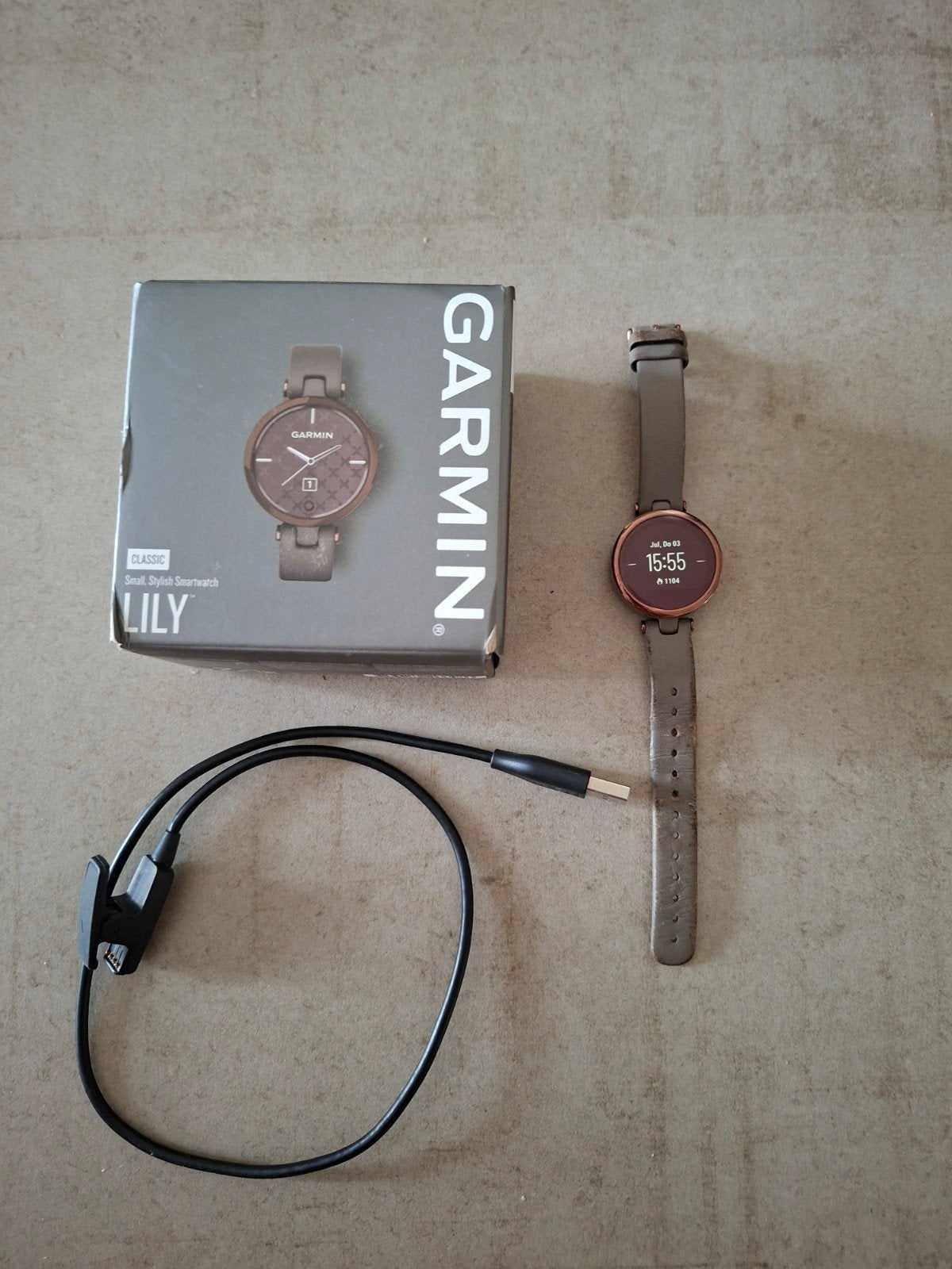 Montre intelligente Garmin Lily Classic, Enlèvement ou Envoi, Garmin