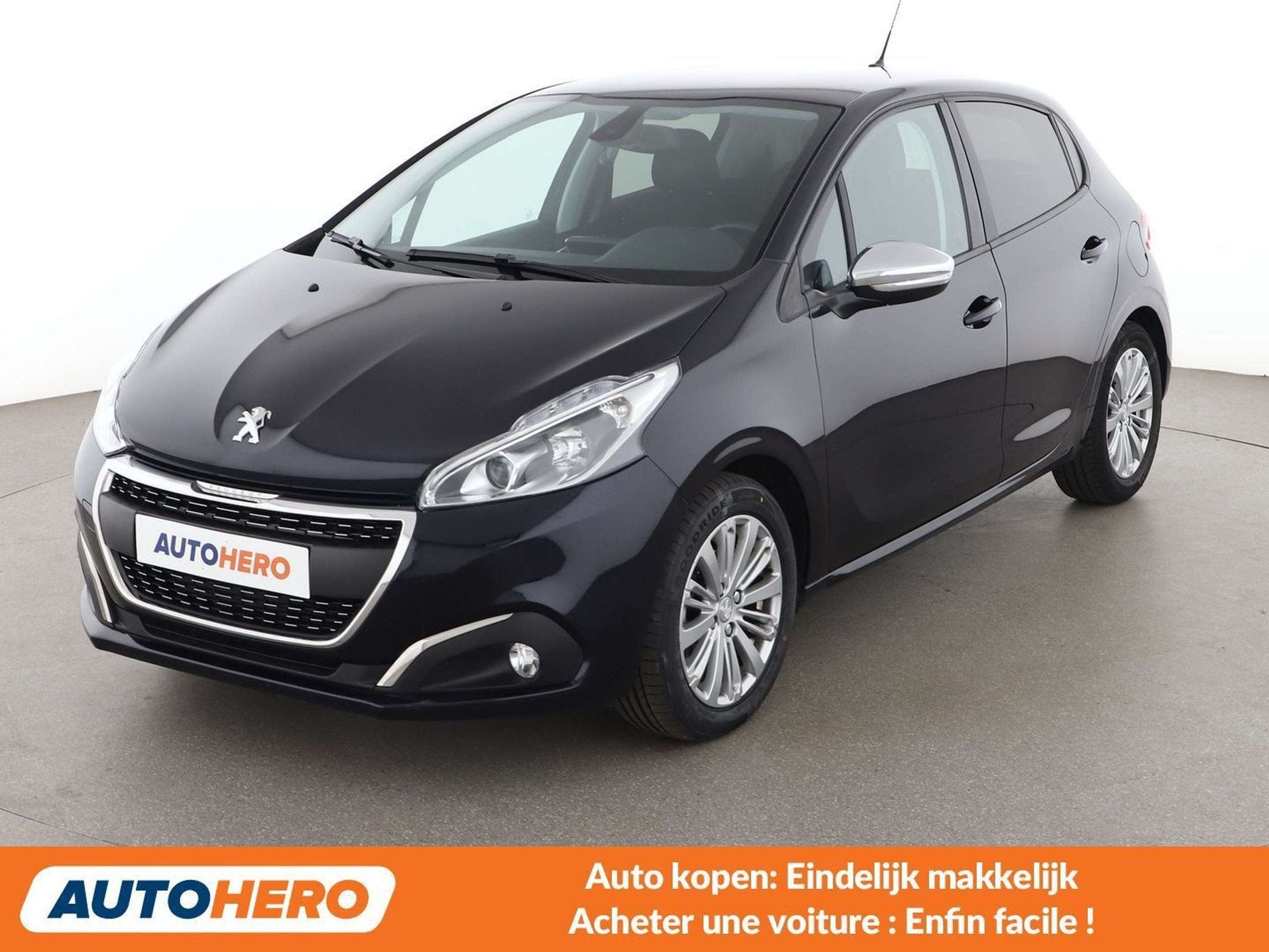 Peugeot 208 1.2 PureTech Signature (bj 2019), Auto's, Voorwielaandrijving, Stof, Gebruikt, 1199 cc