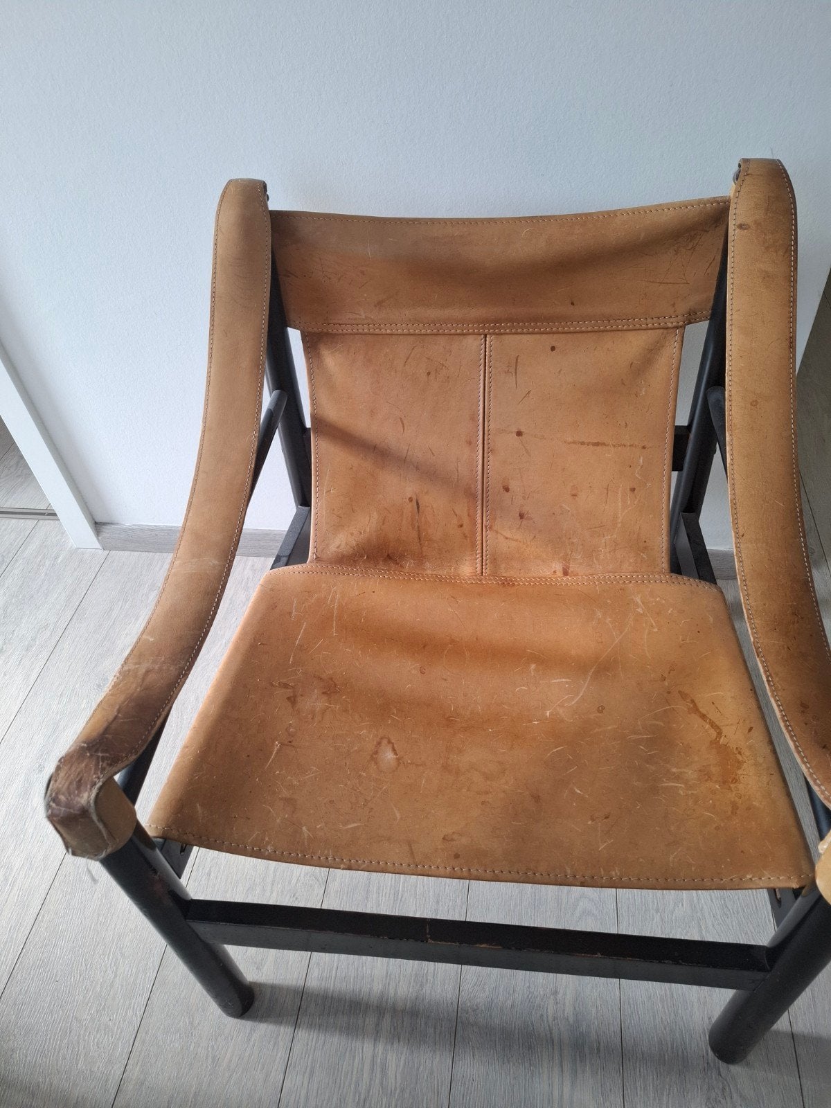 Fauteuil à bandoulière Abel Gonzalez, Enlèvement, Utilisé, Cuir, Design