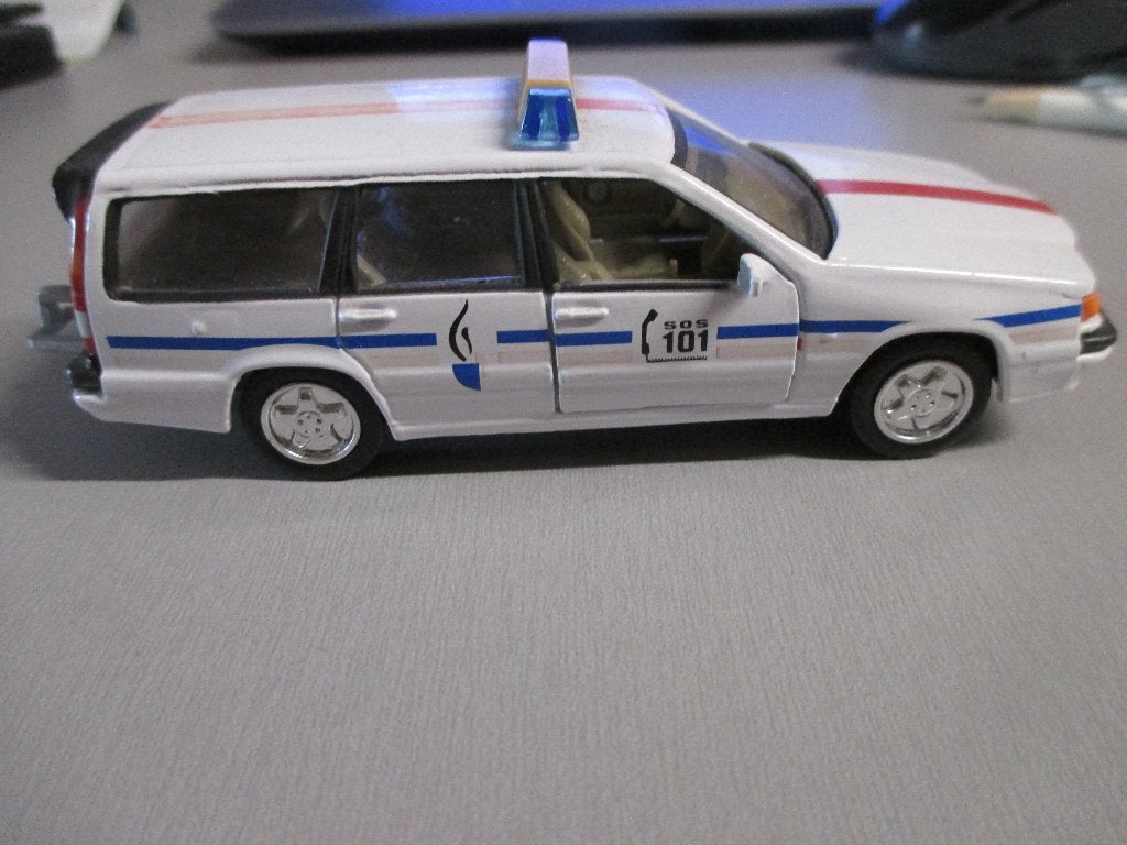 volvo 850 Gendarmerie Police -  Hongwel Cararama, Enlèvement ou Envoi, Utilisé, Voiture