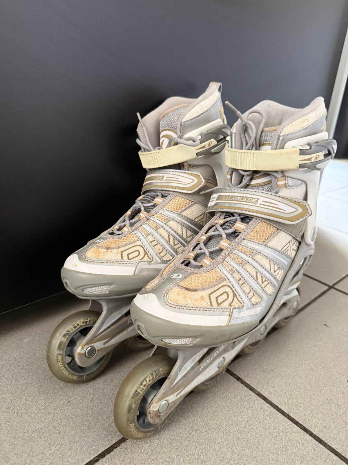 Rollerblades maat 39, Sport en Fitness, Gebruikt, Inline skates 4 wielen, Ophalen, Overige merken