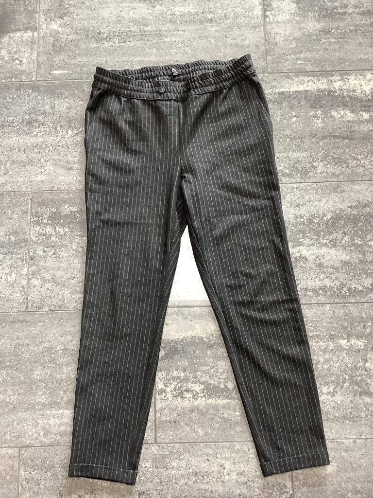 Broek krijtstreep L&L 44, Lola & Liza, Maat 42/44 (L), Ophalen of Verzenden, Zo goed als nieuw