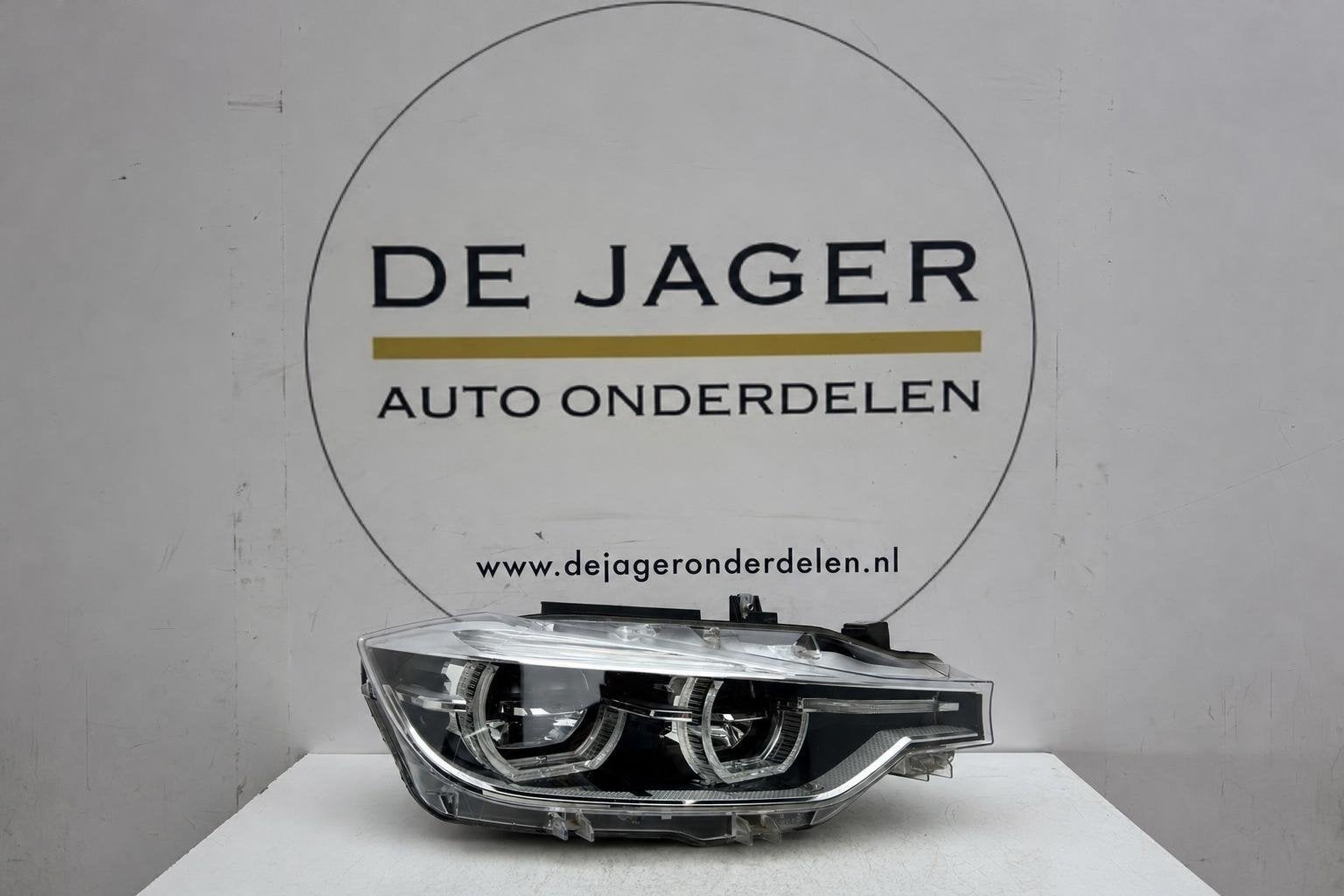 BMW 3 F30 FL Adaptive Full LED koplamp links, Petuelring 130
80788  Munich, DE, Gebruikt, Info@bmw.de, BMW